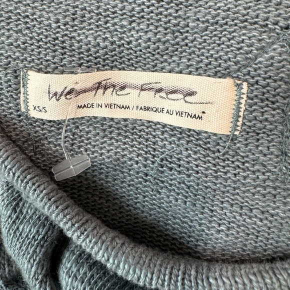 We The Free People Green Long
Sleeve Smocked Snowbell
Babydoll Tunic Sz : XS / S - Picture 6 of 8